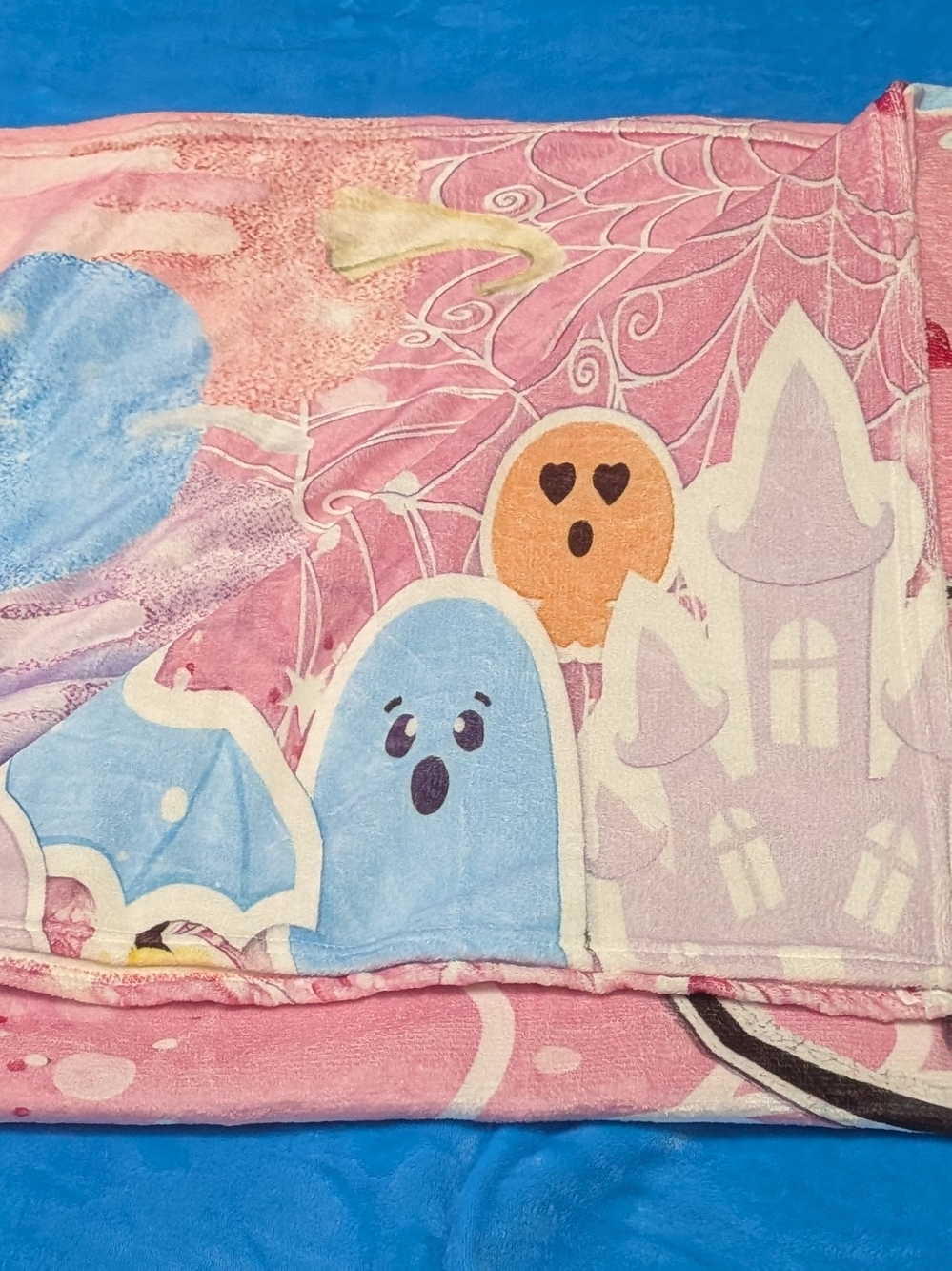 👻🏚️ Halloween Ghosts & Haunted House Blanket 🏚️👻